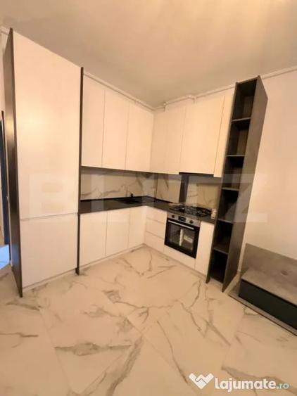 Apartament cu 3 camere decomandat în Tărlungeni