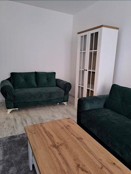 Apartament cu 2 camere decomandat în Metalurgiei