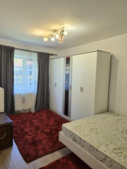 Apartament cu 2 camere decomandat în Tractorul