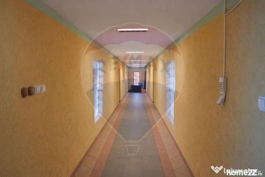 Spațiu comercial, de 200 mp, în Central