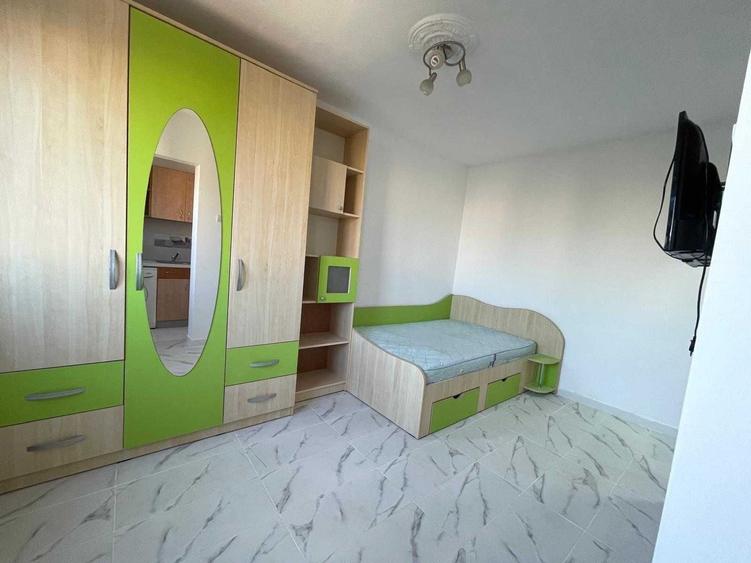 Garsonieră decomandată în Unirii