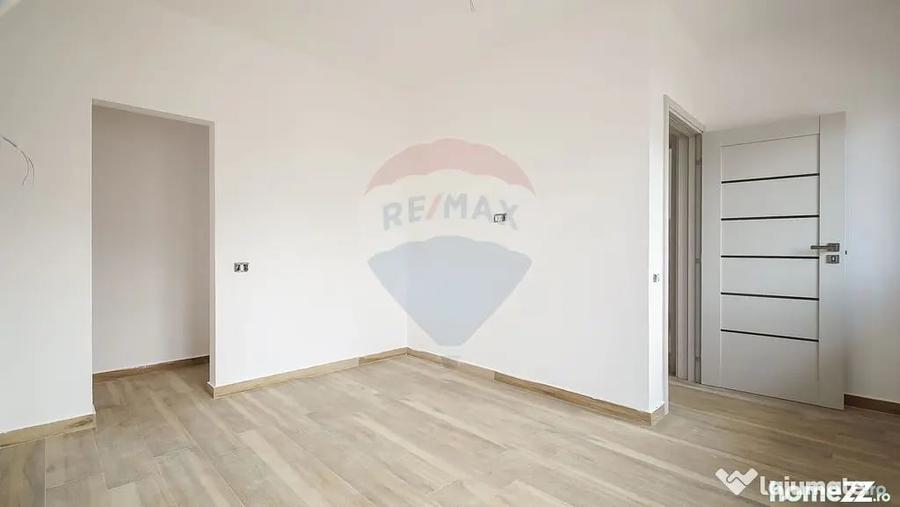 Casă cu 4 camere cu Teren 220 Mp în Baciu