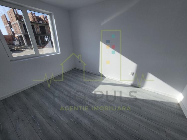 Apartament cu 2 camere decomandat în Girocului