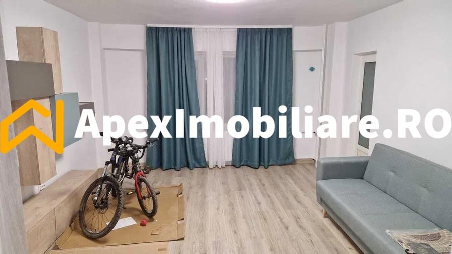 Apartament cu 3 camere decomandat, mobilat în Păcii