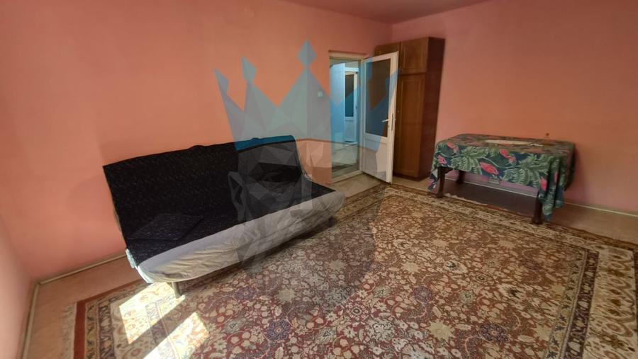 Apartament cu 3 camere decomandat, mobilat în Doamna Ghica