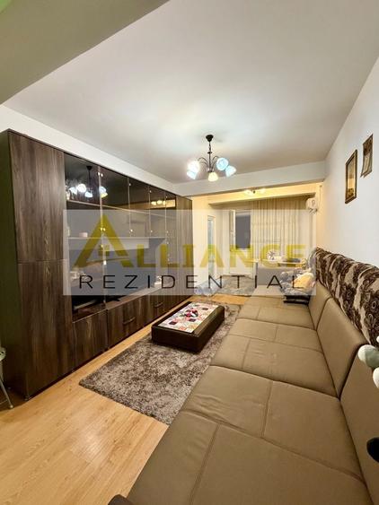 Apartament cu 2 camere decomandat, mobilat în Central