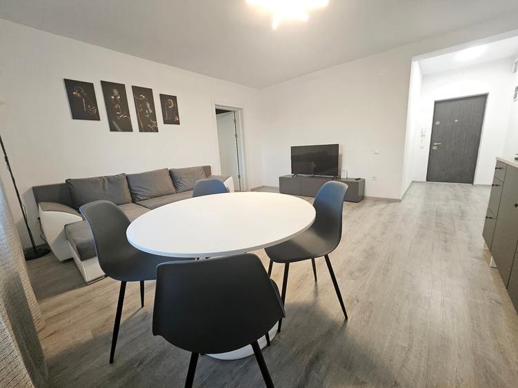 Apartament cu 2 camere decomandat în Ștefănești