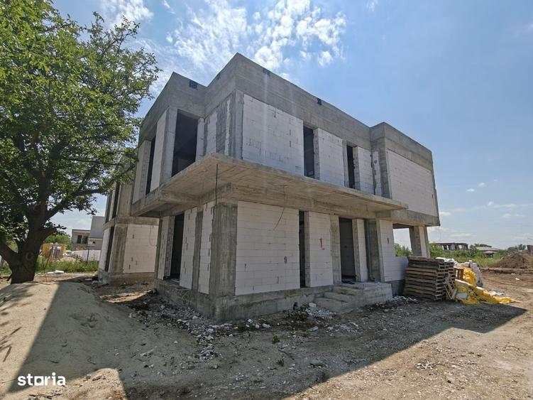 Casă cu 4 camere în Central