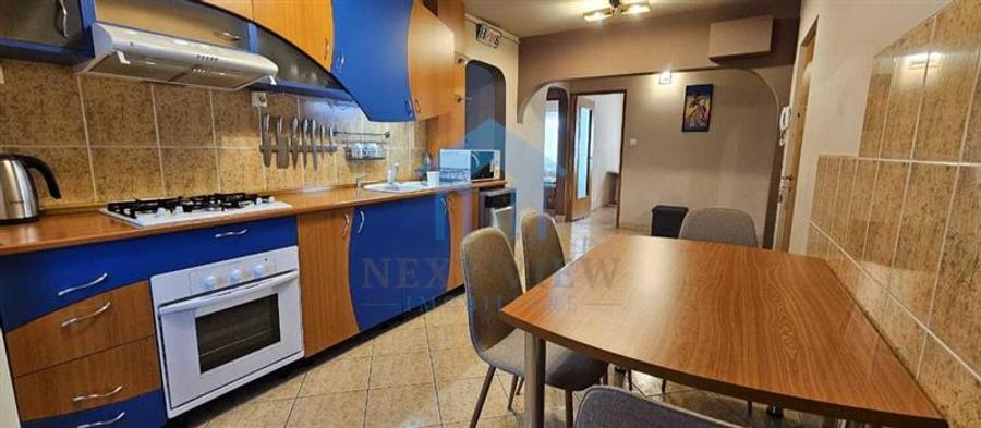 Apartament cu 4 camere decomandat în Mărăști