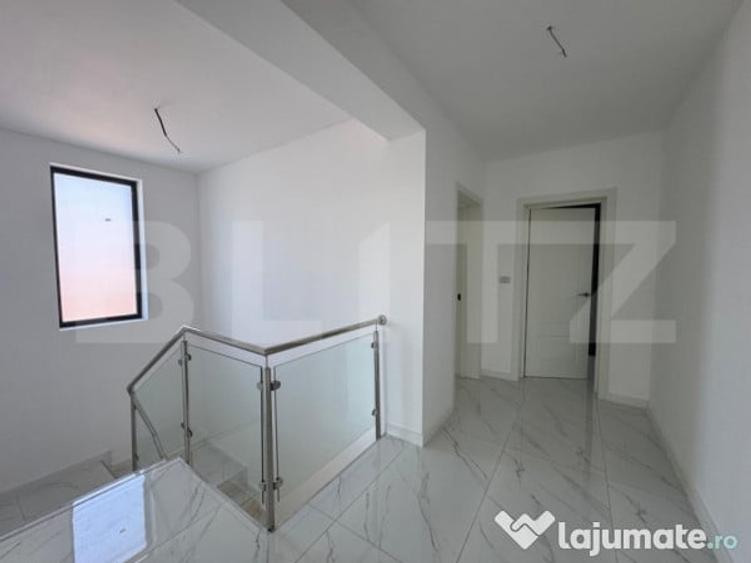 Casă cu 4 camere cu Teren 240 Mp în Central