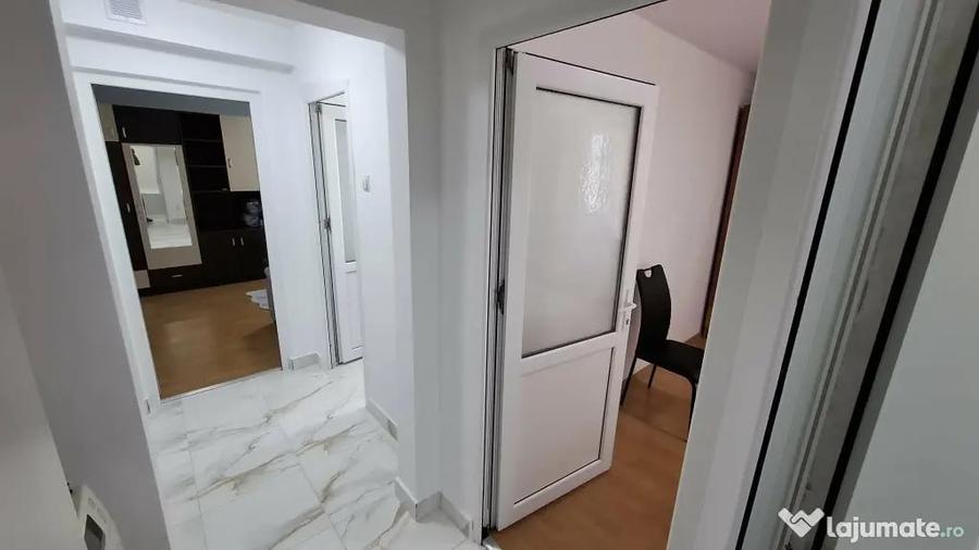 Apartament cu 2 camere decomandat în Independenței