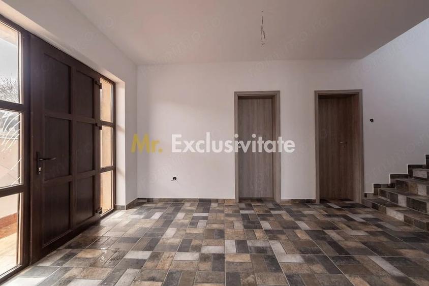 Casă cu Teren 663 Mp în Izvorani