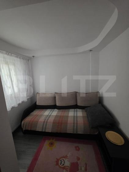 Apartament cu 2 camere decomandat, mobilat în Micro 20