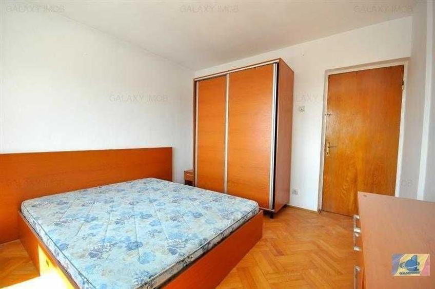 Apartament cu 4 camere decomandat în 13 Septembrie