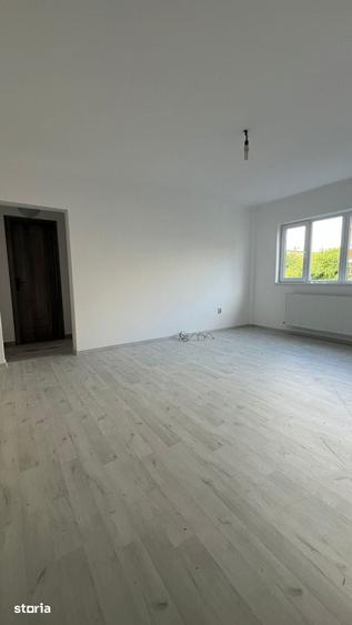 Apartament cu 2 camere RENOVAT ETAJUL 3 !!! zona Micro 16 - 1