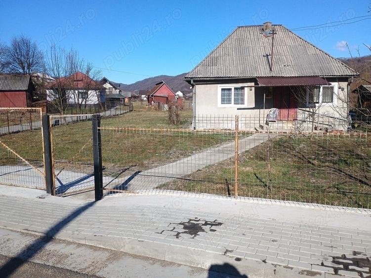 Casă cu 3 camere în Vișeu de Jos