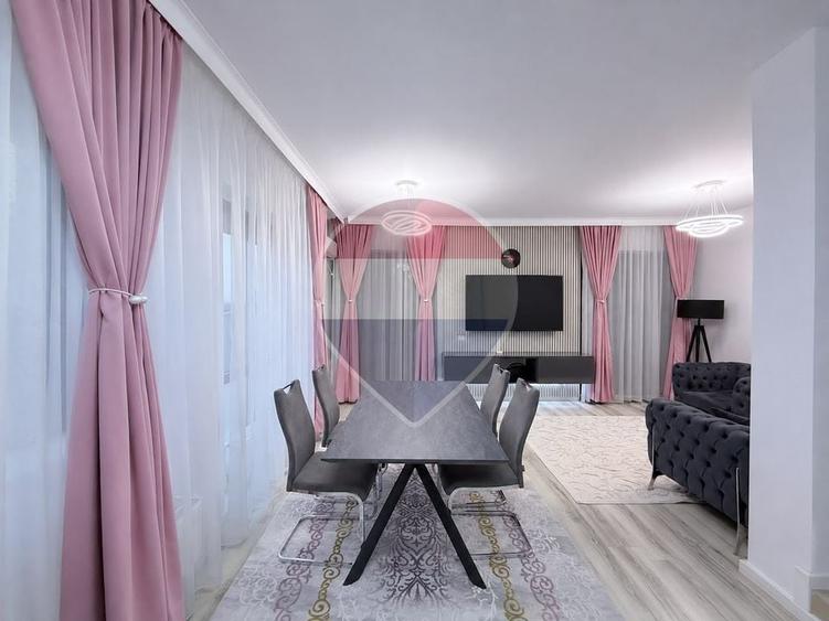 Casă cu 4 camere cu Teren 227 Mp în Ulmi
