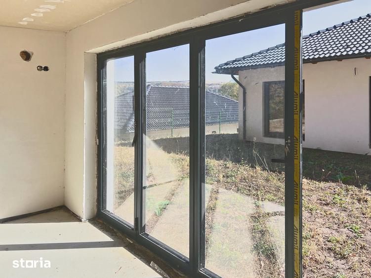 Casă cu 4 camere cu Teren 500 Mp în Baciu