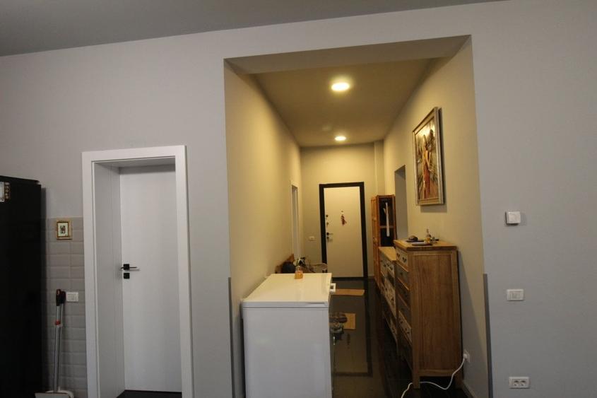 Casă cu 5 camere cu Teren 600 Mp în Corbeanca