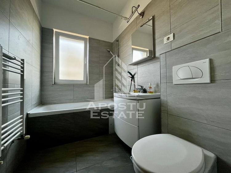 Apartament cu 3 camere semidecomandat, mobilat în Ciarda Roșie