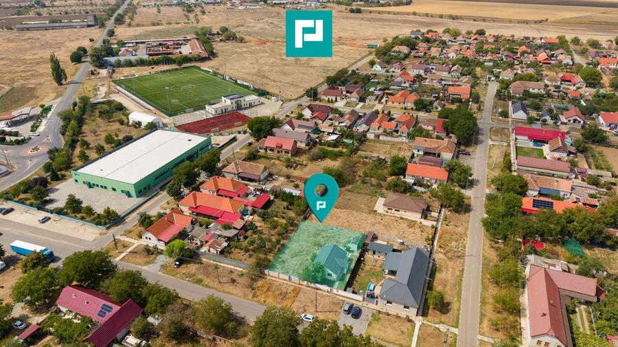 Casă individuală cu 3 camere cu Canalizare în Exterior Sud
