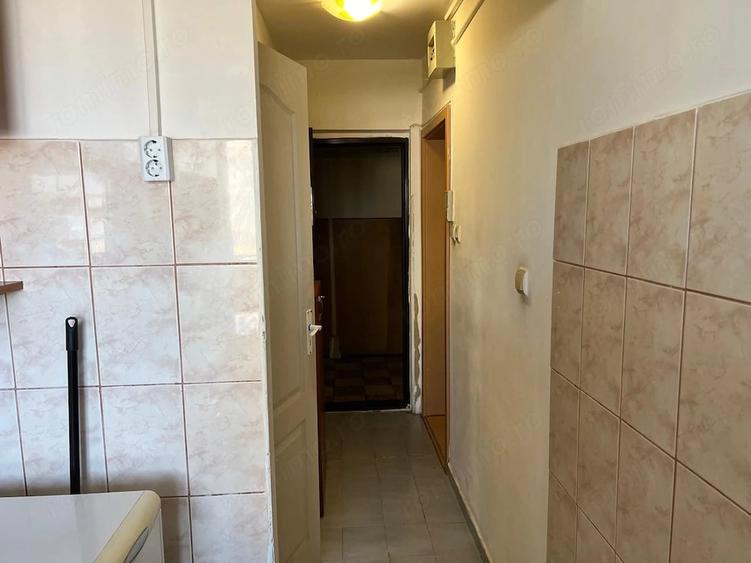 Garsonieră decomandată în Central