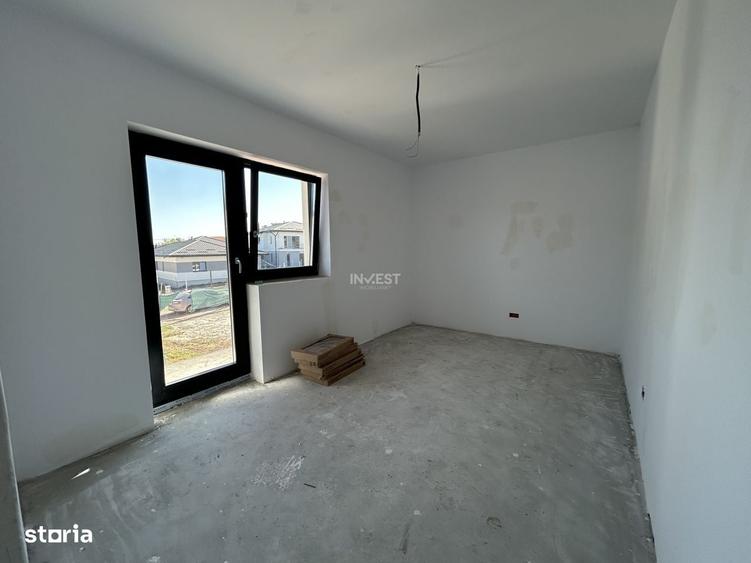 Casă cu 4 camere în Valea Lupului