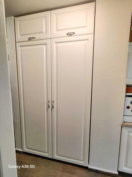 Apartament cu 3 camere decomandat, mobilat în Borhanci