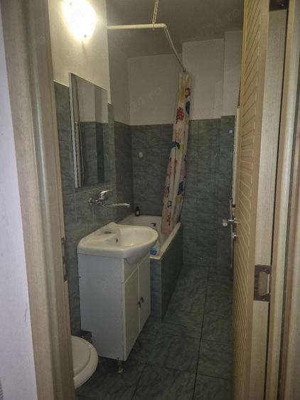 Garsonieră decomandată în Rogerius