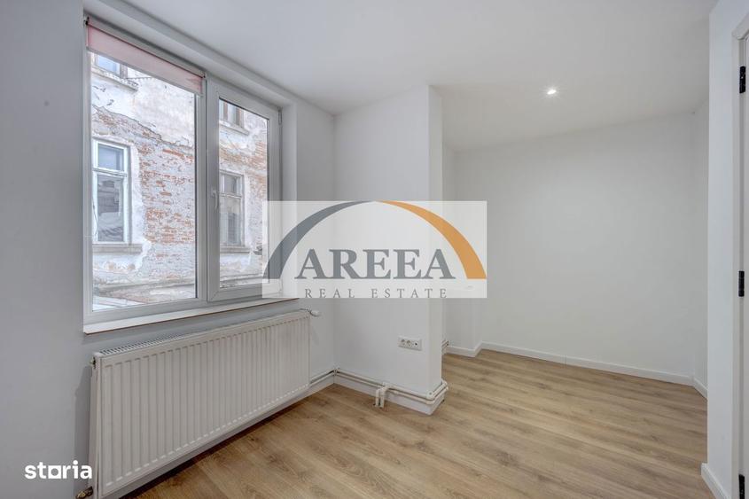 Casă cu 6 camere decomandat cu Teren 115 Mp în Eminescu