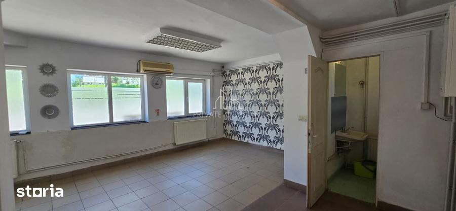 Spațiu comercial, de 40 mp, în Central