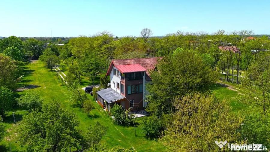 Casă cu 3 camere cu Teren 7610 Mp în Snagov