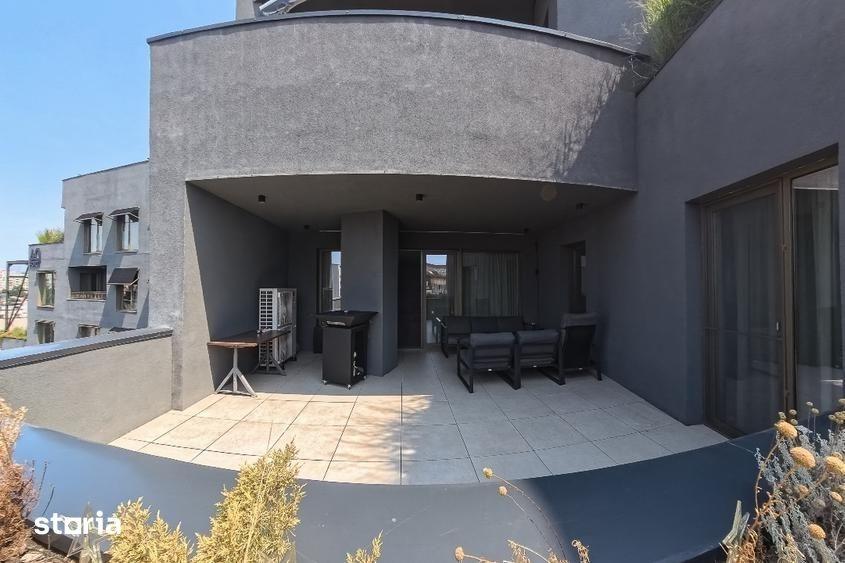 Apartament cu 5 camere decomandat, mobilat în Dacia