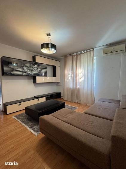 Apartament cu 3 camere semidecomandat în Sălaj