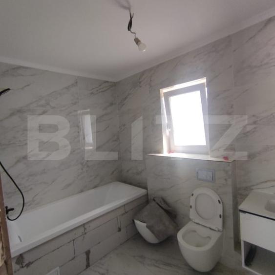 Casă individuală cu 4 camere cu Canalizare în Valea Adâncă