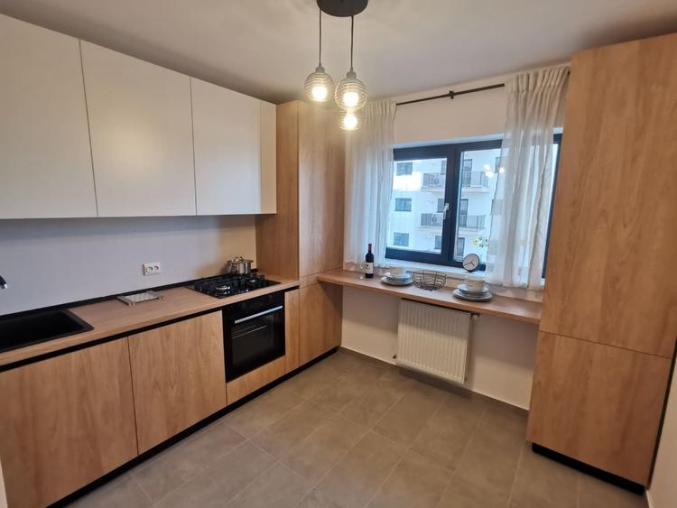 Apartament cu 2 camere decomandat, mobilat în Industriilor