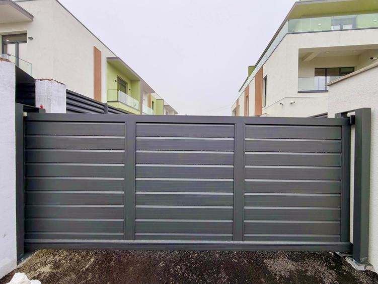 Casă cu 4 camere cu Canalizare în Chitila