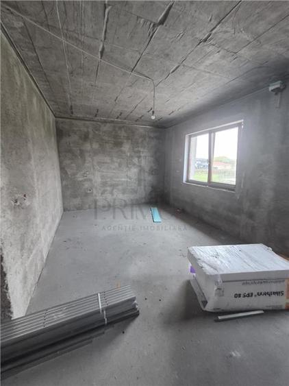 Duplex cu 4 camere cu Teren 305 Mp în Ghiroda