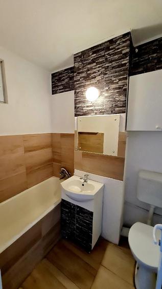 Apartament cu 2 camere decomandat în Ghencea