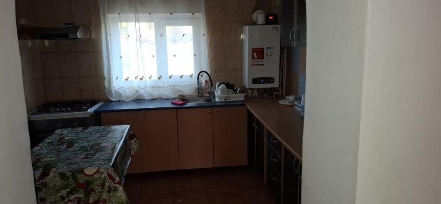 Casă cu 4 camere cu Teren 900 Mp în Central