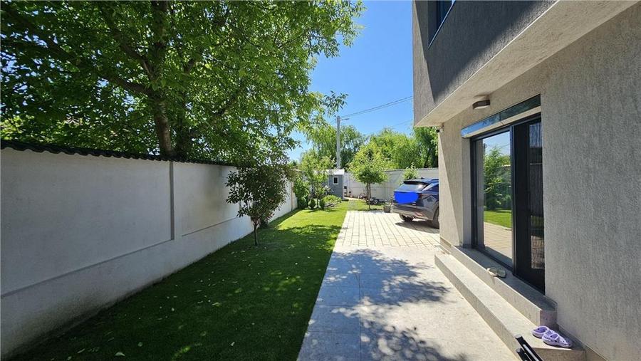 Duplex cu 4 camere cu Canalizare în Odăi
