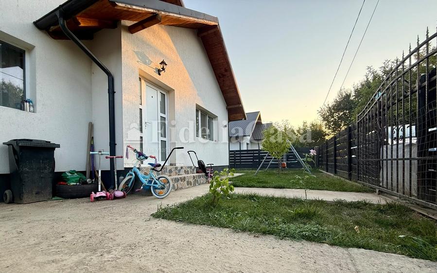 Casă individuală cu 3 camere decomandat cu Teren 320 Mp în Lunca Cetățuii