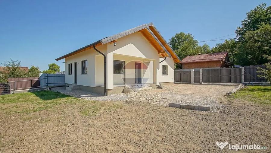 Casă cu 3 camere cu Teren 426 Mp în Tărlungeni