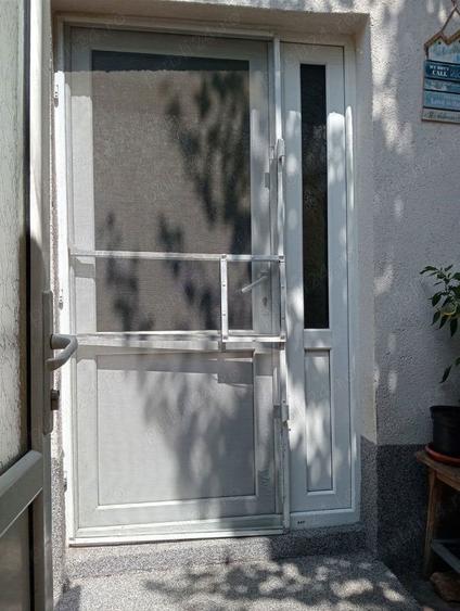 Casă cu 3 camere în Central