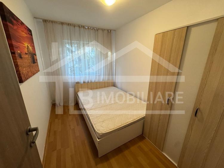 Apartament cu 3 camere semidecomandat în 7 Noiembrie