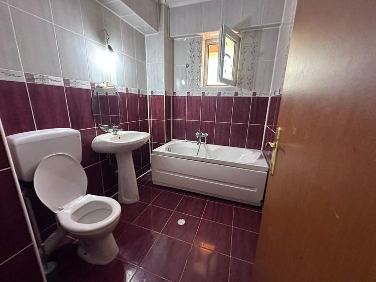 Inchiriez apartament ultracentral in Gaesti - 5