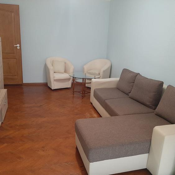 Apartament cu 2 camere decomandat în Steaua