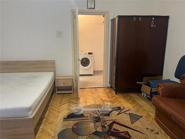 Garsonieră decomandată în Cug