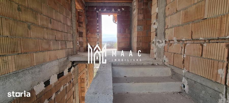 Casă cu 5 camere cu Teren 1200 Mp în Central