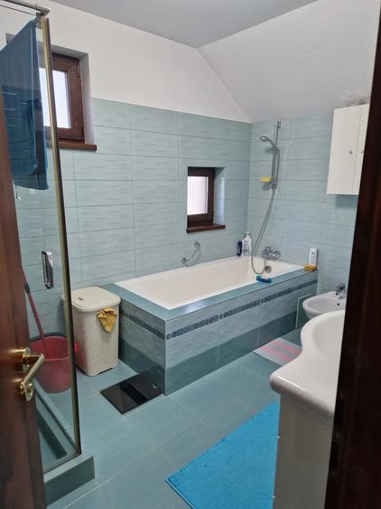 Casă cu 3 camere cu Teren 540 Mp în Bujac